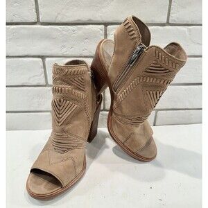Vince Camuto Karinta Blush Peep Toe‎ Boho Festival Leather Booties size 8.5M